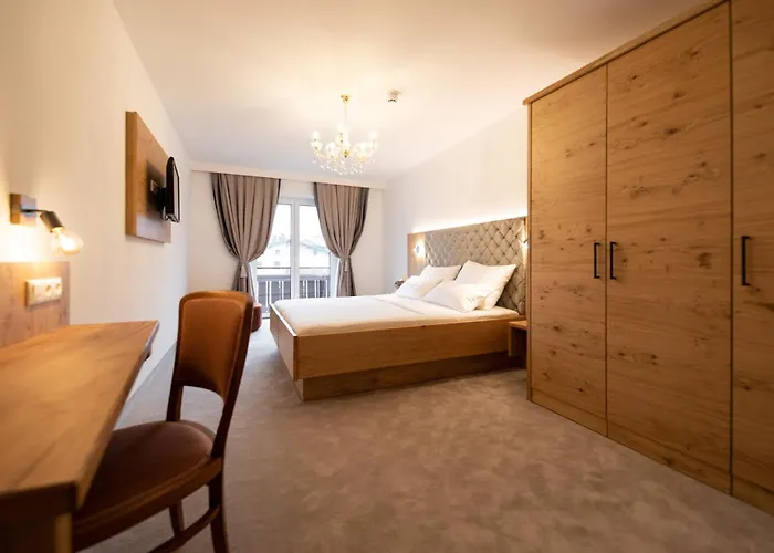 Thurners Boutique Hotel, Grosses Kino Am Tor Zur Grossglocknerstrasse Fusch an der Glocknerstraße