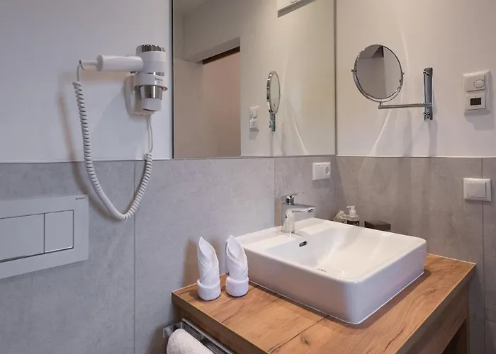 Thurners Boutique Hotel, Grosses Kino Am Tor Zur Grossglocknerstrasse Hotel