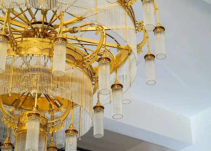 Thurners Boutique Hotel, Grosses Kino Am Tor Zur Grossglocknerstrasse Hotel *