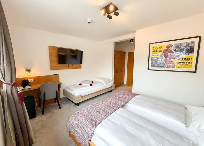 Thurners Boutique Hotel, Grosses Kino Am Tor Zur Grossglocknerstrasse ホテル フッシュ・アン・デア・グロースグロックナーシュトラーセ