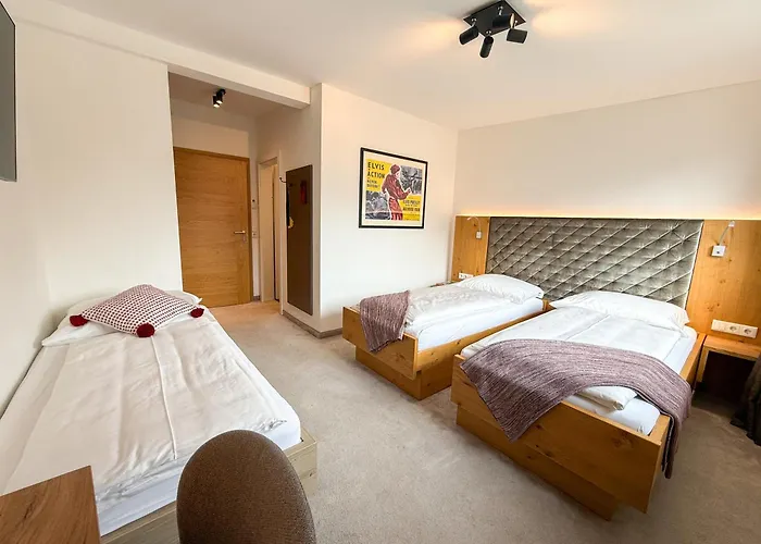ホテル Thurners Boutique Hotel, Grosses Kino Am Tor Zur Grossglocknerstrasse フッシュ・アン・デア・グロースグロックナーシュトラーセ