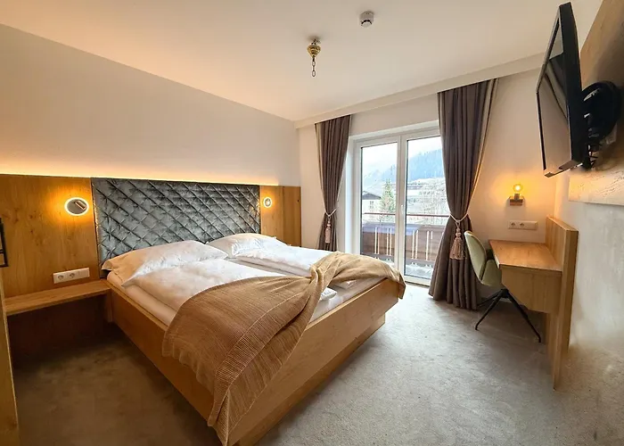 Thurners Boutique Hotel, Grosses Kino Am Tor Zur Grossglocknerstrasse *