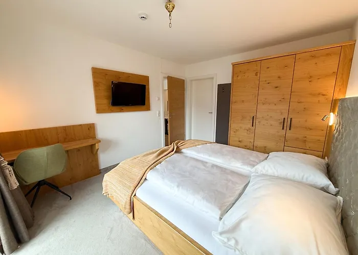 Thurners Boutique Hotel, Grosses Kino Am Tor Zur Grossglocknerstrasse フッシュ・アン・デア・グロースグロックナーシュトラーセ