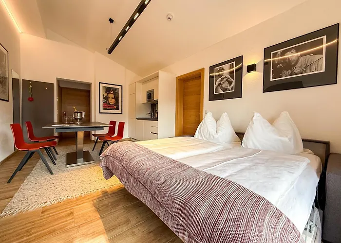 ホテル Thurners Boutique Hotel, Grosses Kino Am Tor Zur Grossglocknerstrasse *
