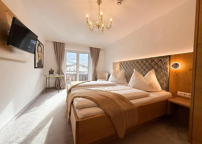 Thurners Boutique Hotel, Grosses Kino Am Tor Zur Grossglocknerstrasse