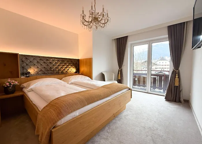 Thurners Boutique Hotel, Grosses Kino Am Tor Zur Grossglocknerstrasse *