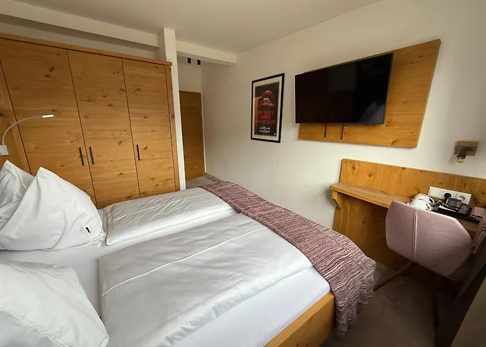 Thurners Boutique Hotel, Grosses Kino Am Tor Zur Grossglocknerstrasse